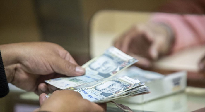 Sueldo mínimo: el Ministerio de Economía anuncia alza en dos tramos desde noviembre